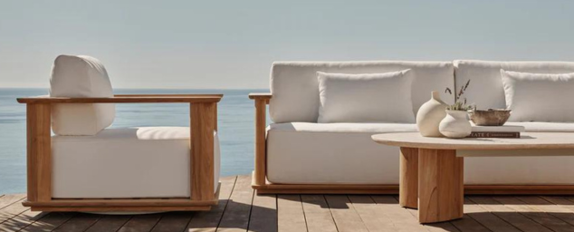 With an oval-shaped leg design and deep seating, this collections offers both style and comfort for all-day lounging.