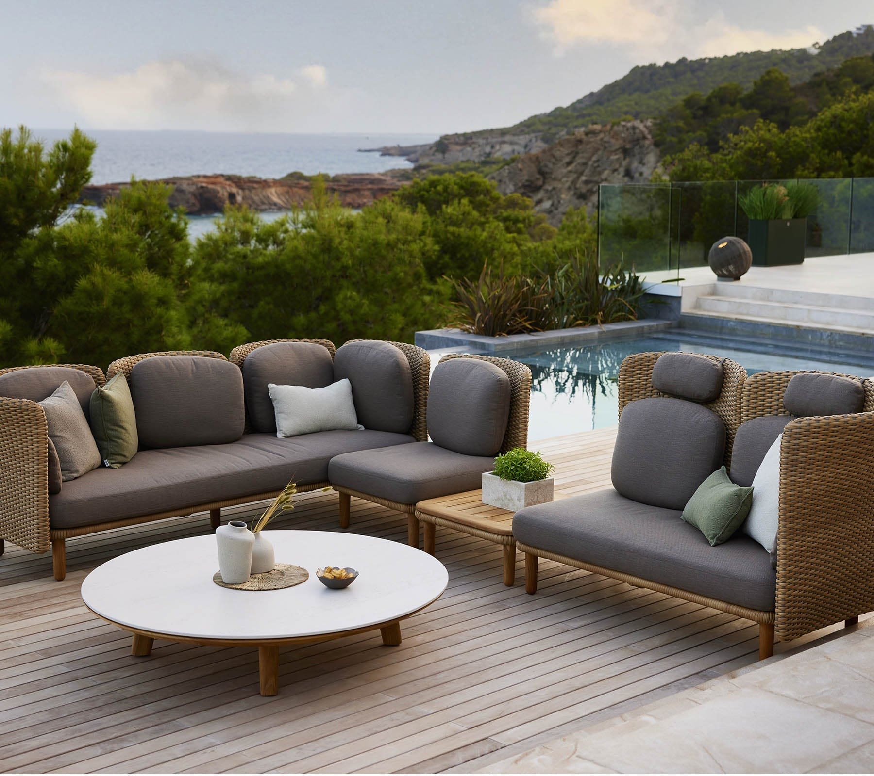 Arch 2-Seater Outdoor Sofa | Low Arm/Back