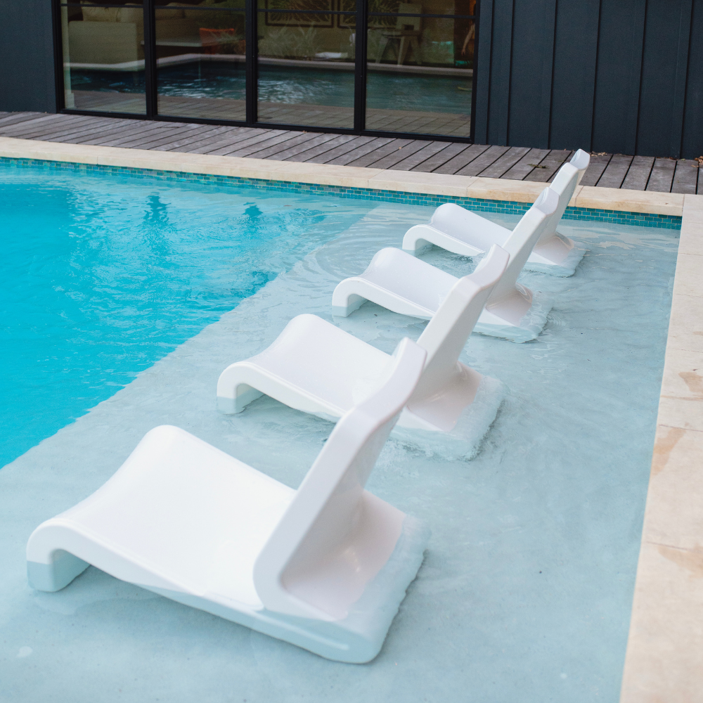 Line In-Pool Lounge Chair