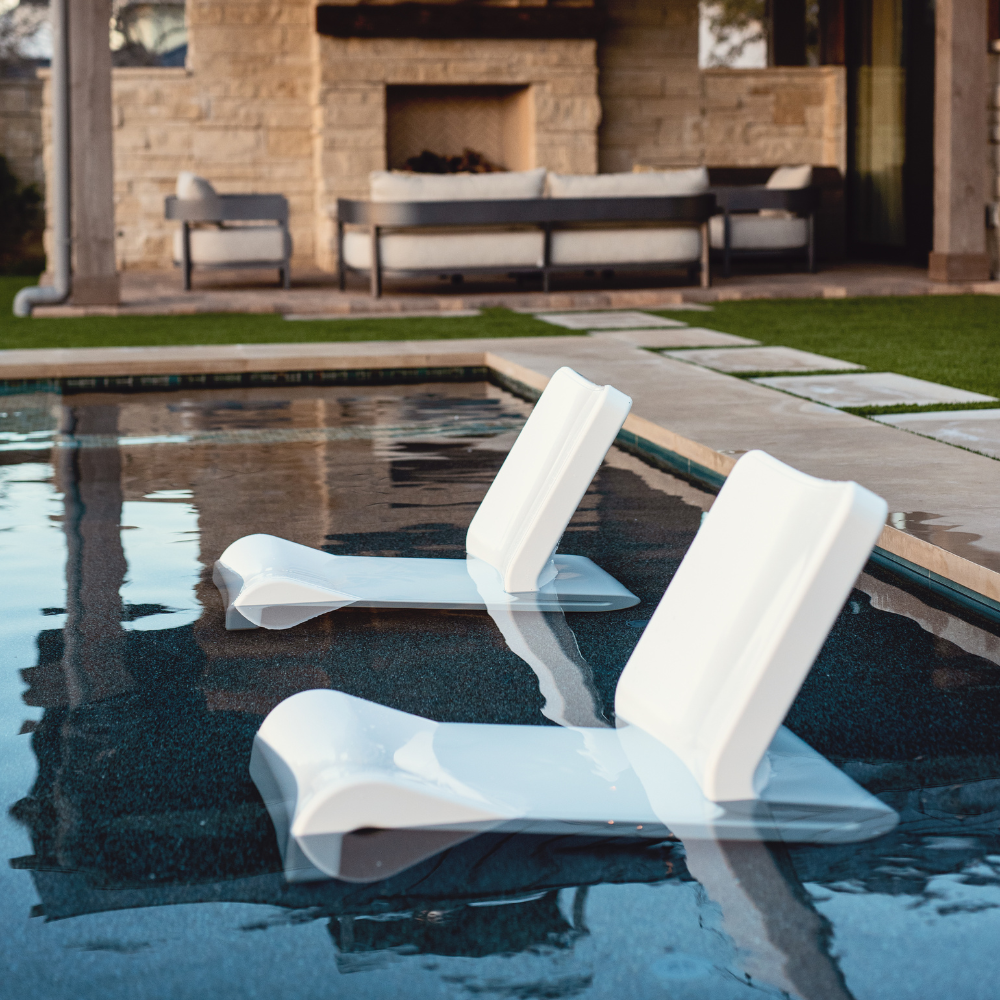 Line In-Pool Lounge Chair