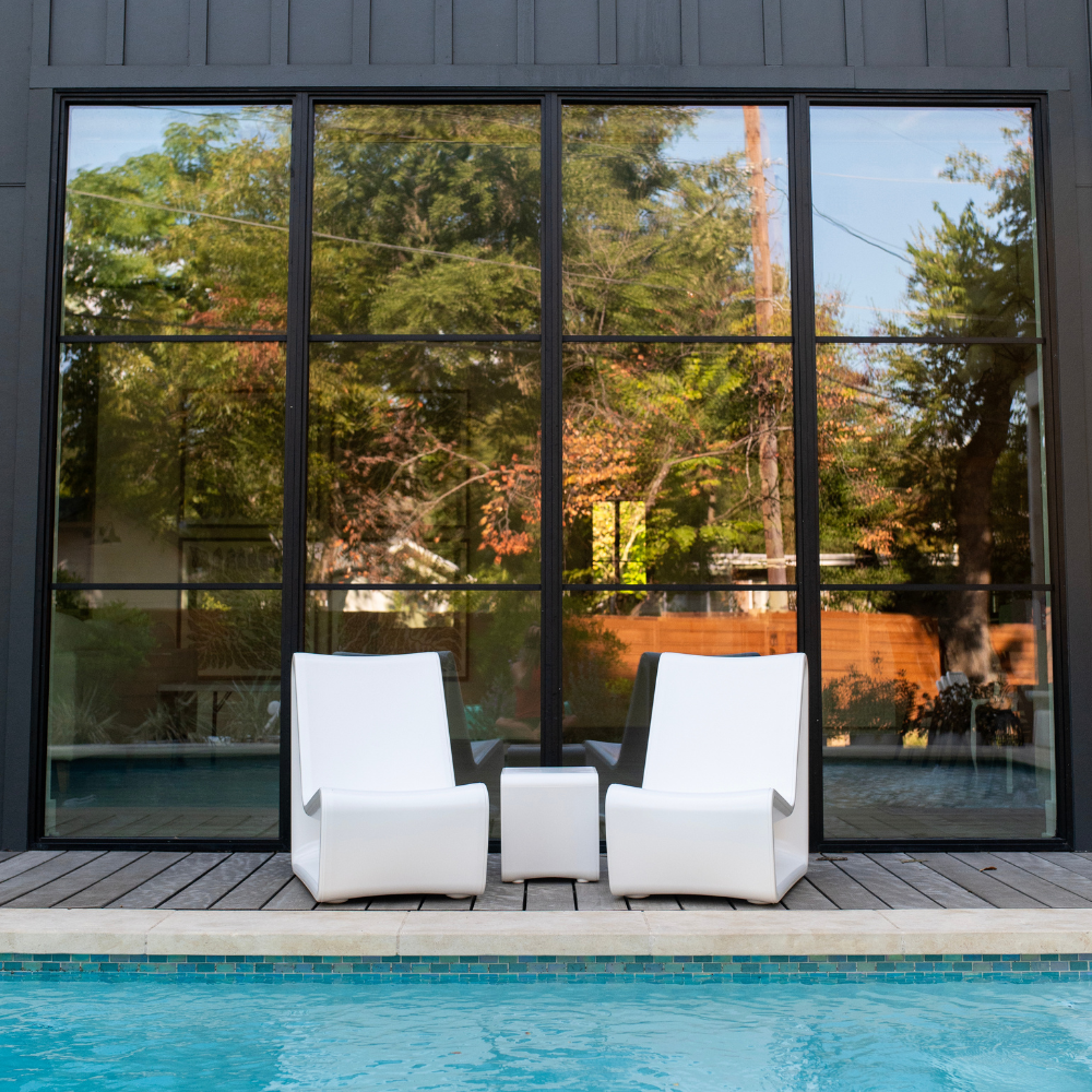 Loop In-Pool Lounge Chair