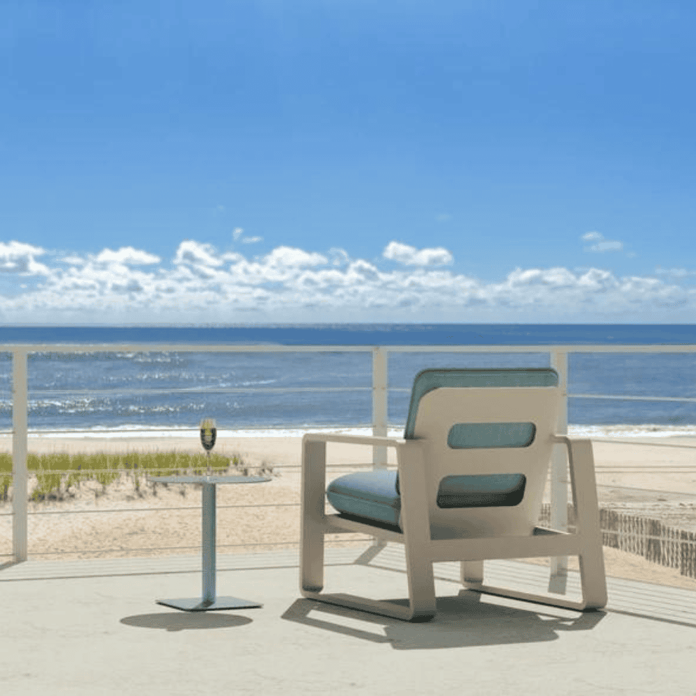 Malibu Aluminum Outdoor Lounge Chair